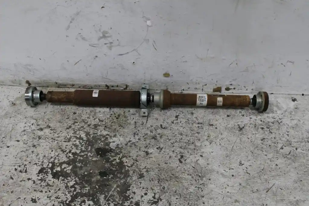 Used Jeep, Grand Cherokee Rear Prop Shaft 3.6 Petrol Awd Wk 04/13 02/22 2014 – image 1 - All Good Parts