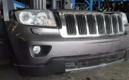 Jeep, Grand Cherokee Right Headlamp Wk Laredo/Limited/Overland Xenon Type Chrome Bezel 10/10 03/13