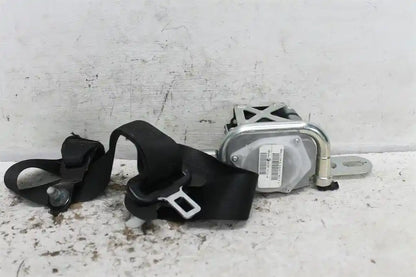 Used Jeep, Grand Cherokee Seat Belt Lh Front Seat Belt Only Wk 09/12 08/18 2012 – image 1 - All Good Parts