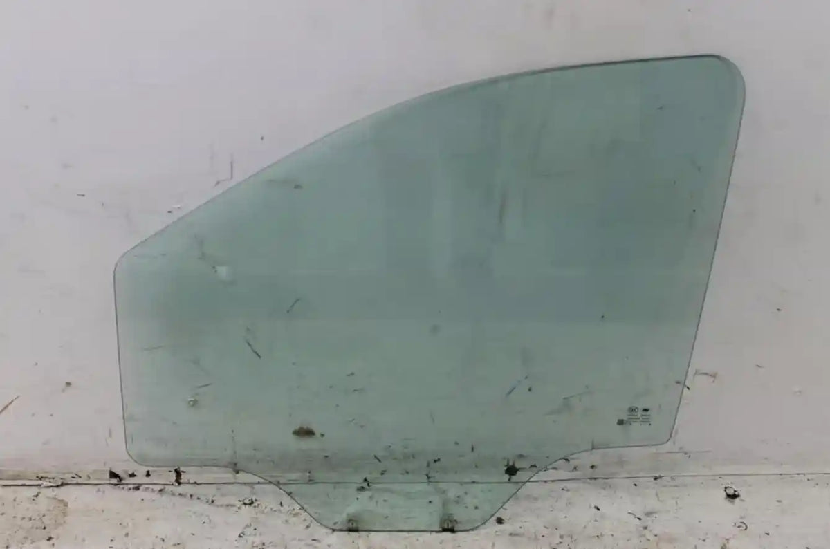 Used LDV, G10 Left Front Door Window Sv7A/Sv7C Wagon/Van 04/15 2020 – image 1 - All Good Parts