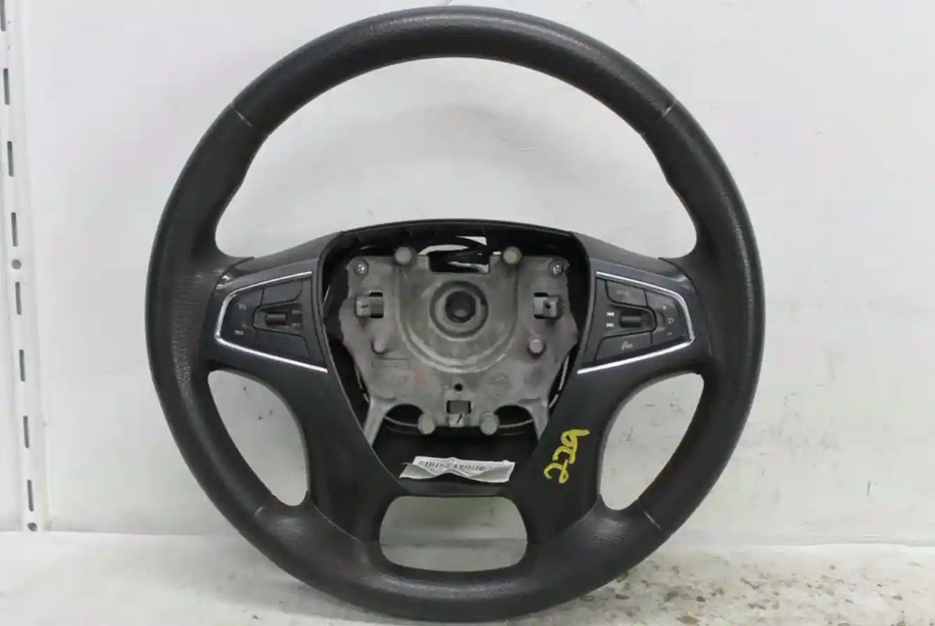 Used LDV, G10 Steering Wheel Vinyl W/ Buttons Type Sv7A/Sv7C Wagon/Van 04/15 06/21 2020 – image 1 - All Good Parts