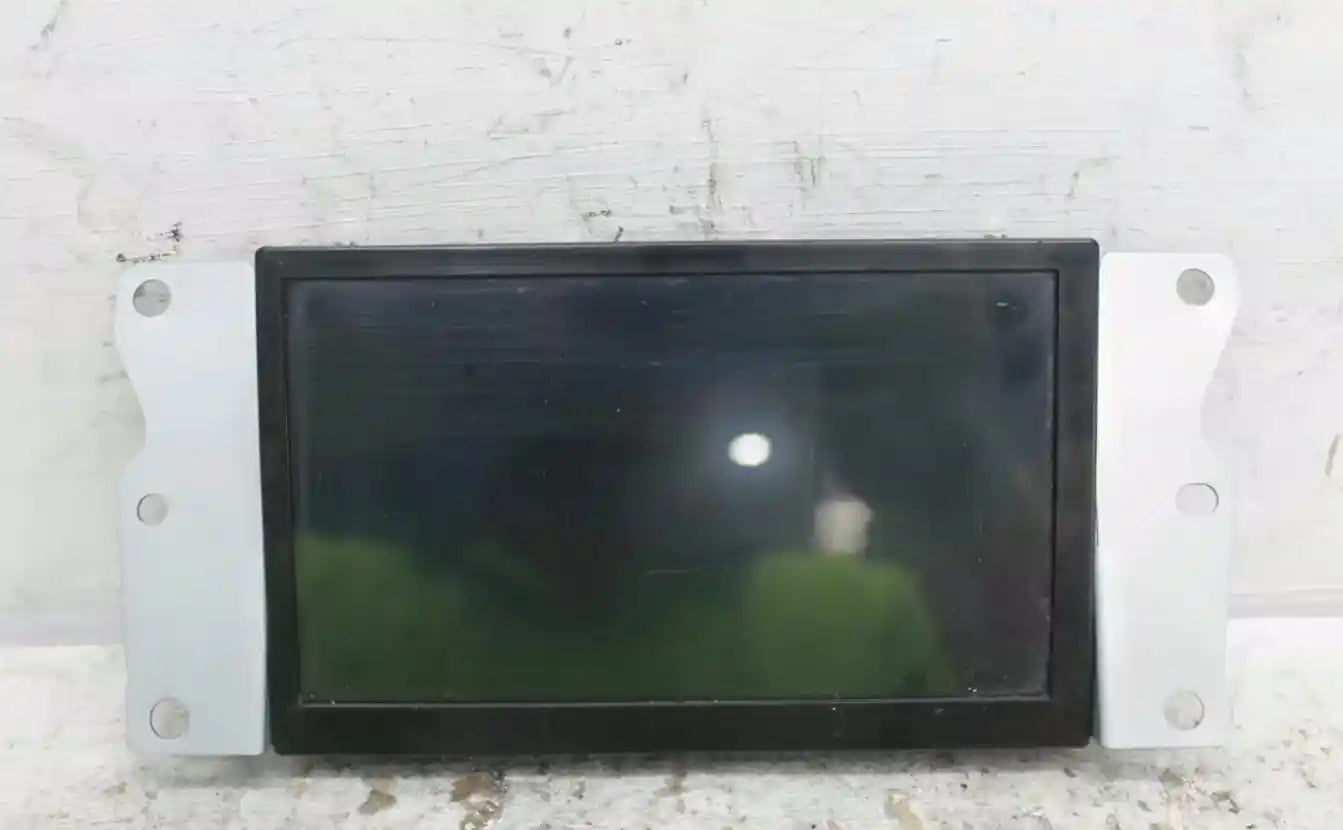 Used LDV, G10 Stereo/Head Unit Display Unit 7In Touchscreen Mp5 (1Plug) Sv7A/Sv7C Wagon/Van 04/15 2020 – image 1 - All Good Parts