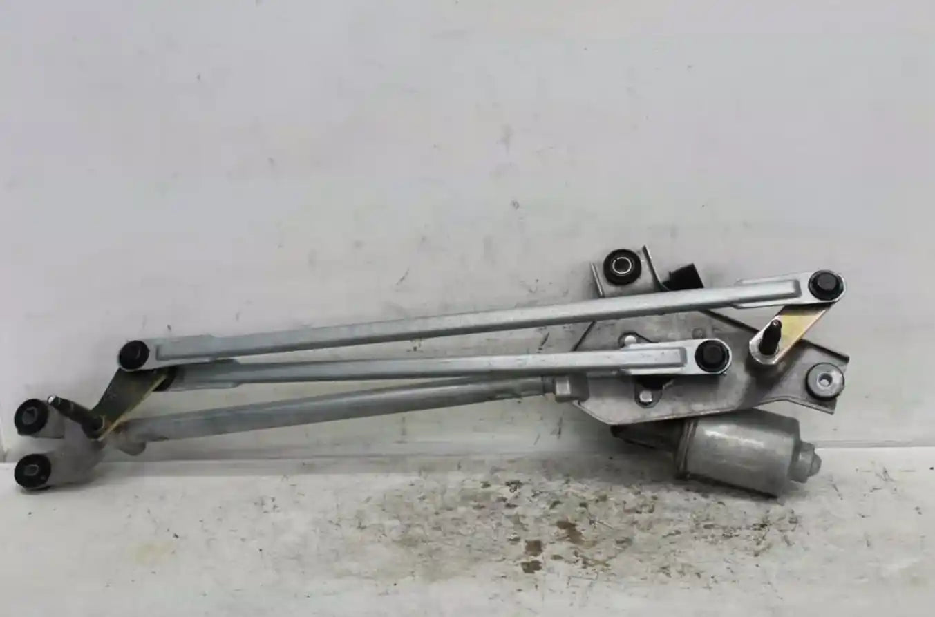 Used LDV, G10 Wiper Motor Front Sv7A/Sv7C Wagon/Van 04/15 2020 – image 1 - All Good Parts