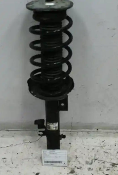 Used Land Rover, Freelander Right Front Strut Lf2 06/07 12/14 2010 – image 1 - All Good Parts
