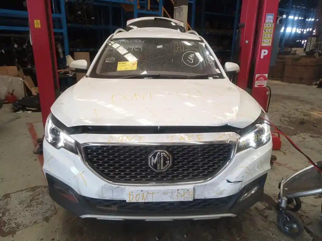 MG, Zs Right Front Door Azs1 09/17