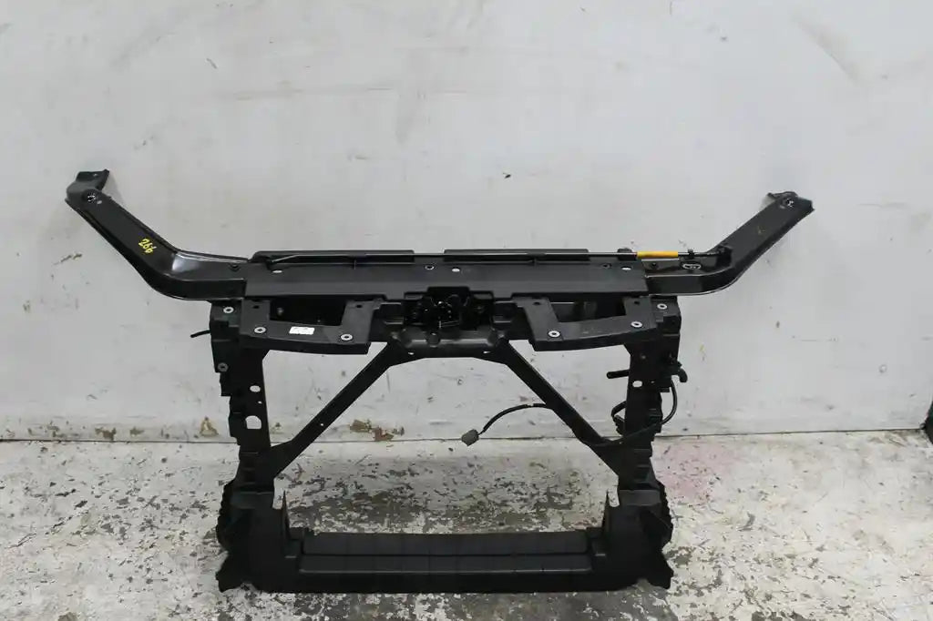 Used MG, Zs Radiator Support Azs1 09/17 2023 – image 1 - All Good Parts