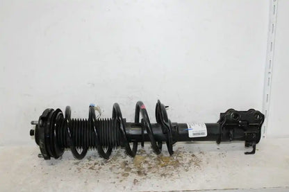 Used MG, Zs Right Front Strut Azs1 09/17 2023 – image 1 - All Good Parts