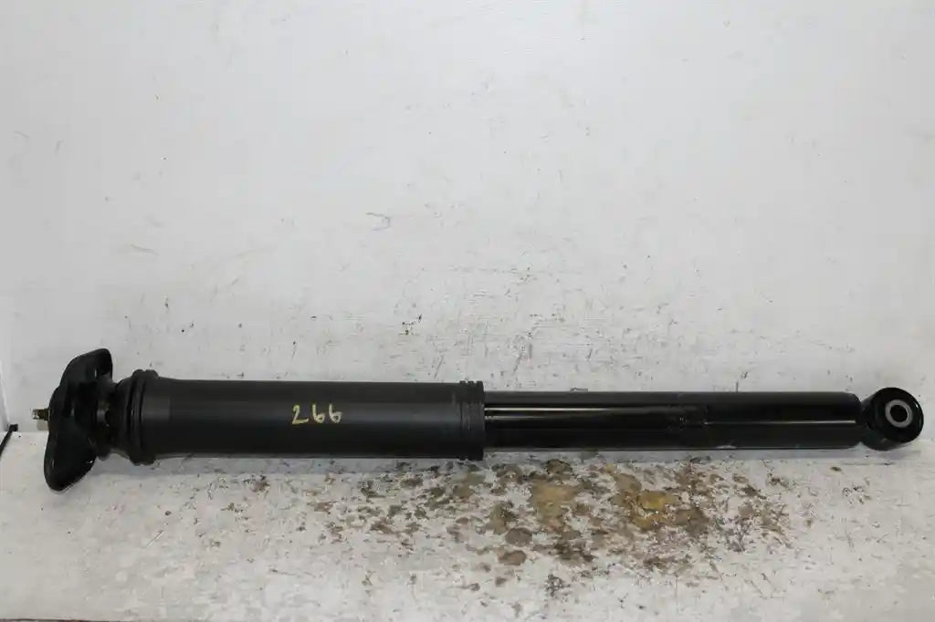 Used MG, Zs Right Rear Strut Azs1 09/17 2023 – image 1 - All Good Parts