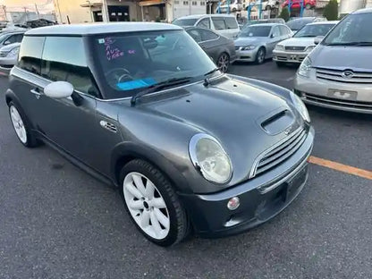 MINI, Cooper Left Front Door R50/R52/R53 3Dr Hatch/Cabrio 04/01 06/08