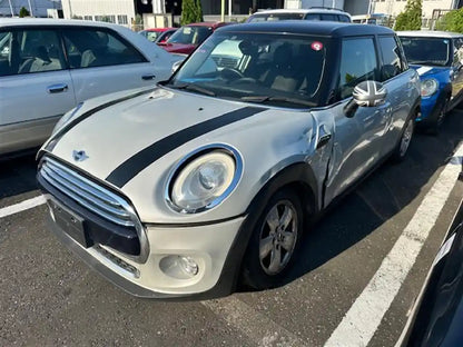 MINI, Cooper Right Front Door F55 5Dr Hatch 04/14