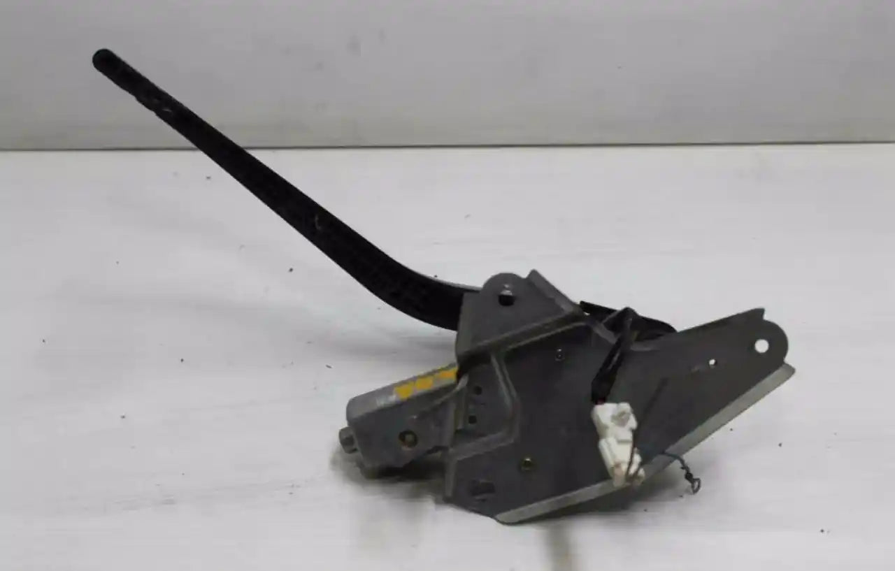 Used Mazda, 2 Wiper Motor Dy Tailgate 12/02 05/05 2004 – image 2 - All Good Parts