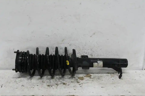 Mazda, 2 Left Front Strut Dy 12/02 08/07