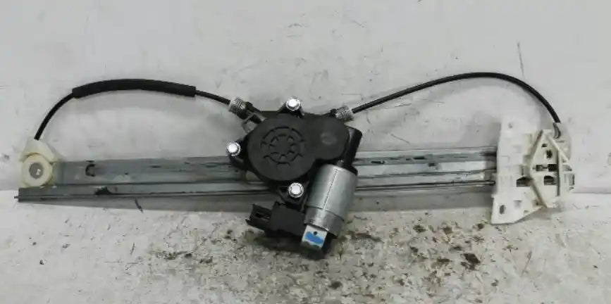 Used Mazda, Cx7 Right Front Window Reg/Motor Er 11/06 02/12 2007 – main images - All Good Parts