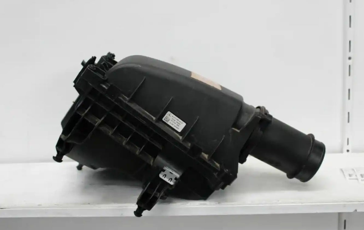 Used Mercedes, A Class Air Cleaner/Box Air Cleaner, W176, 1.6, Turbo Petrol, 09/12-03/18 J57721 2013 – main images - All Good Parts