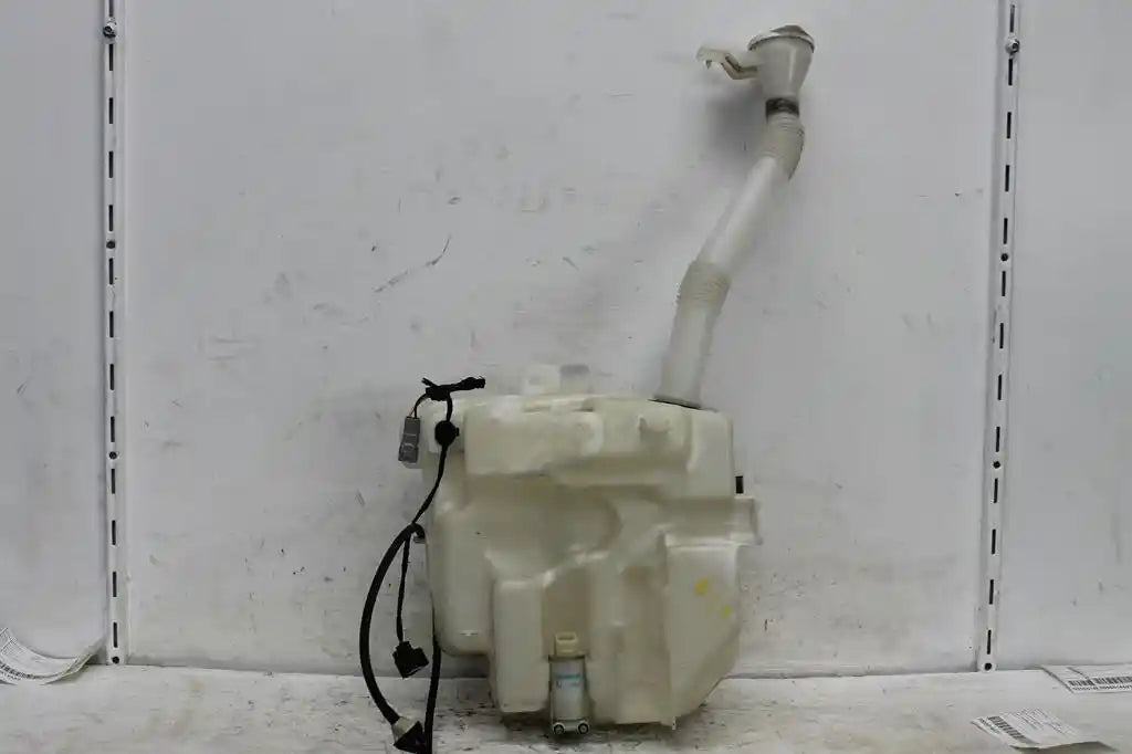 Used Mitsubishi, ASX Washer Bottle Xb Xc 07/12 08/16 2016 – image 1 - All Good Parts