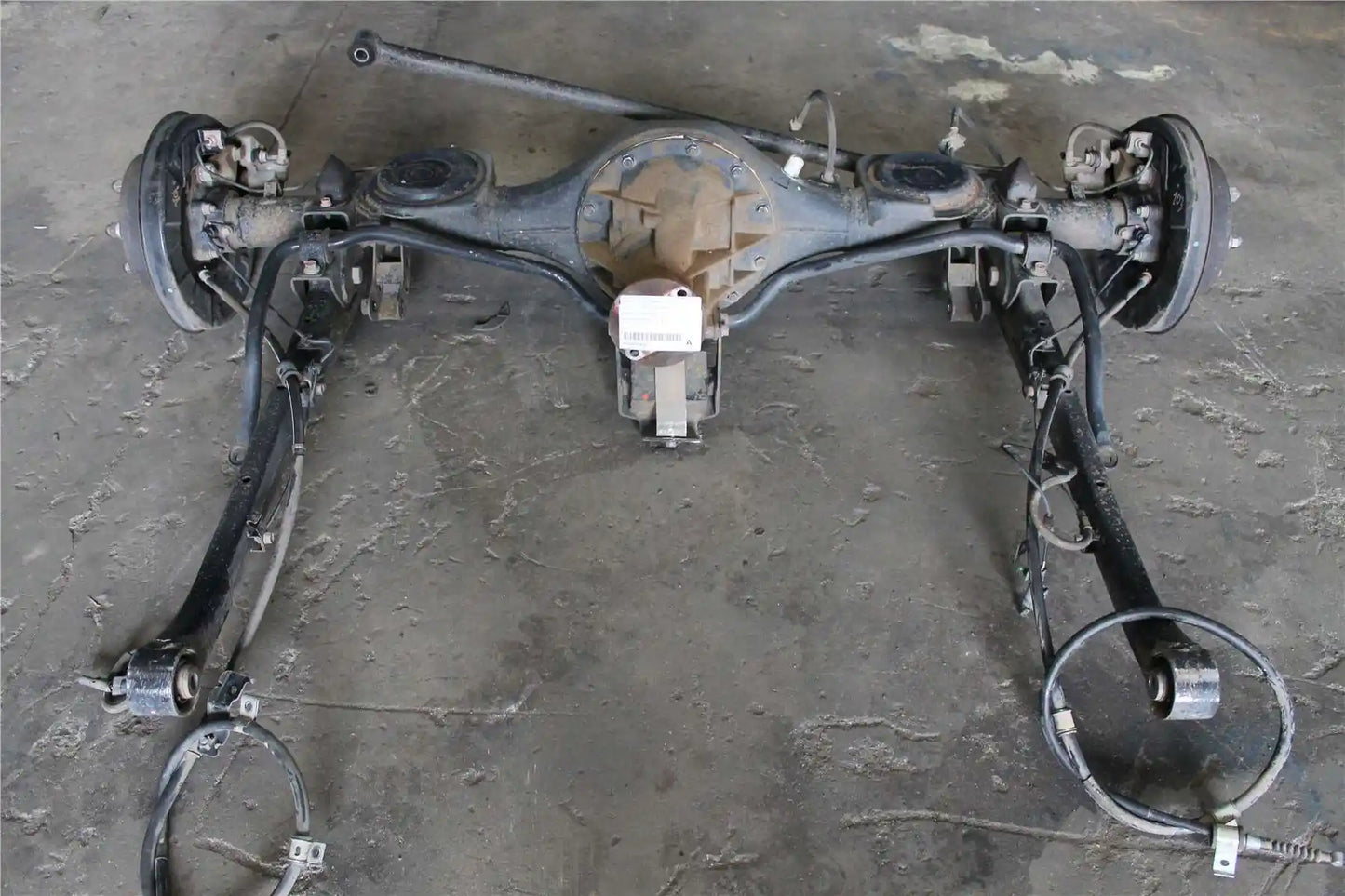 Used Mitsubishi, Challenger Rear Diff Assembly Kh/Pb Pc 3.917 Ratio 12/09 12/15 2011 – image 1 - All Good Parts