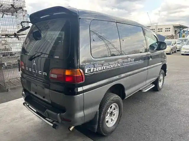 Mitsubishi, Delica Right Guard Spacegear 06/97