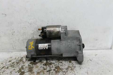 Mitsubishi, Delica Starter Motor Spacegear 2.8 4M40 Diesel 90