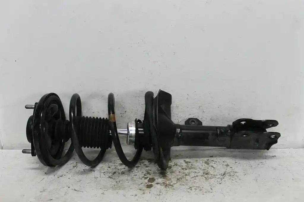 Used Mitsubishi, Lancer Left Front Strut Cj 2.0 Petrol 07/07 06/10 2010 – image 1 - All Good Parts