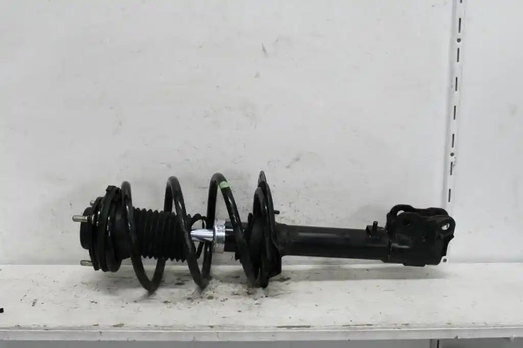 Used Mitsubishi, Outlander Left Front Strut Zj Zl 10/12 07/21 2014 – image 1 - All Good Parts