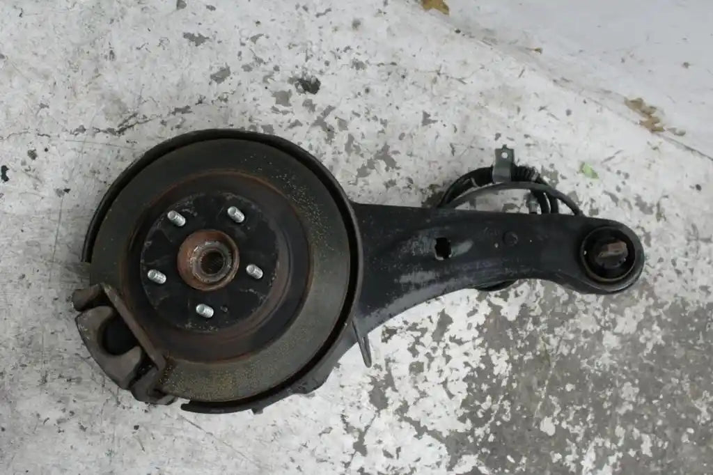 Mitsubishi, Outlander Left Rear Hub Assembly Zj Zl Awd 10/12 07/21