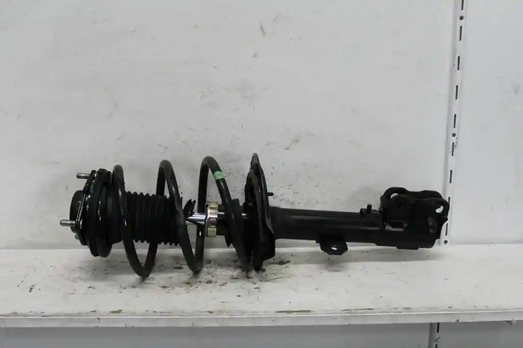 Used Mitsubishi, Outlander Right Front Strut Zj Zl 10/12 07/21 2014 – image 1 - All Good Parts