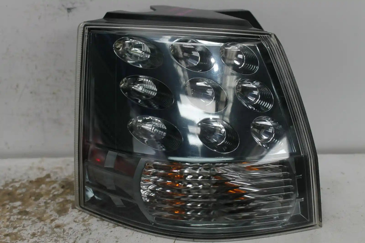 Used Mitsubishi, Outlander Left Taillight Zg Zh In Body 11/06 10/12 2006 – image 1 - All Good Parts