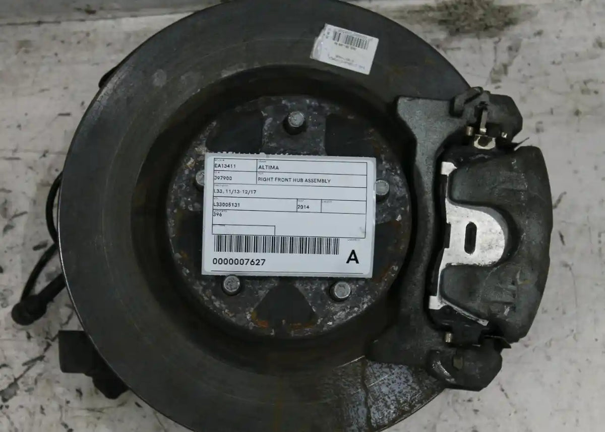 Used Nissan, Altima Right Front Hub Assembly L33 11/13 12/17 2014 – image 1 - All Good Parts