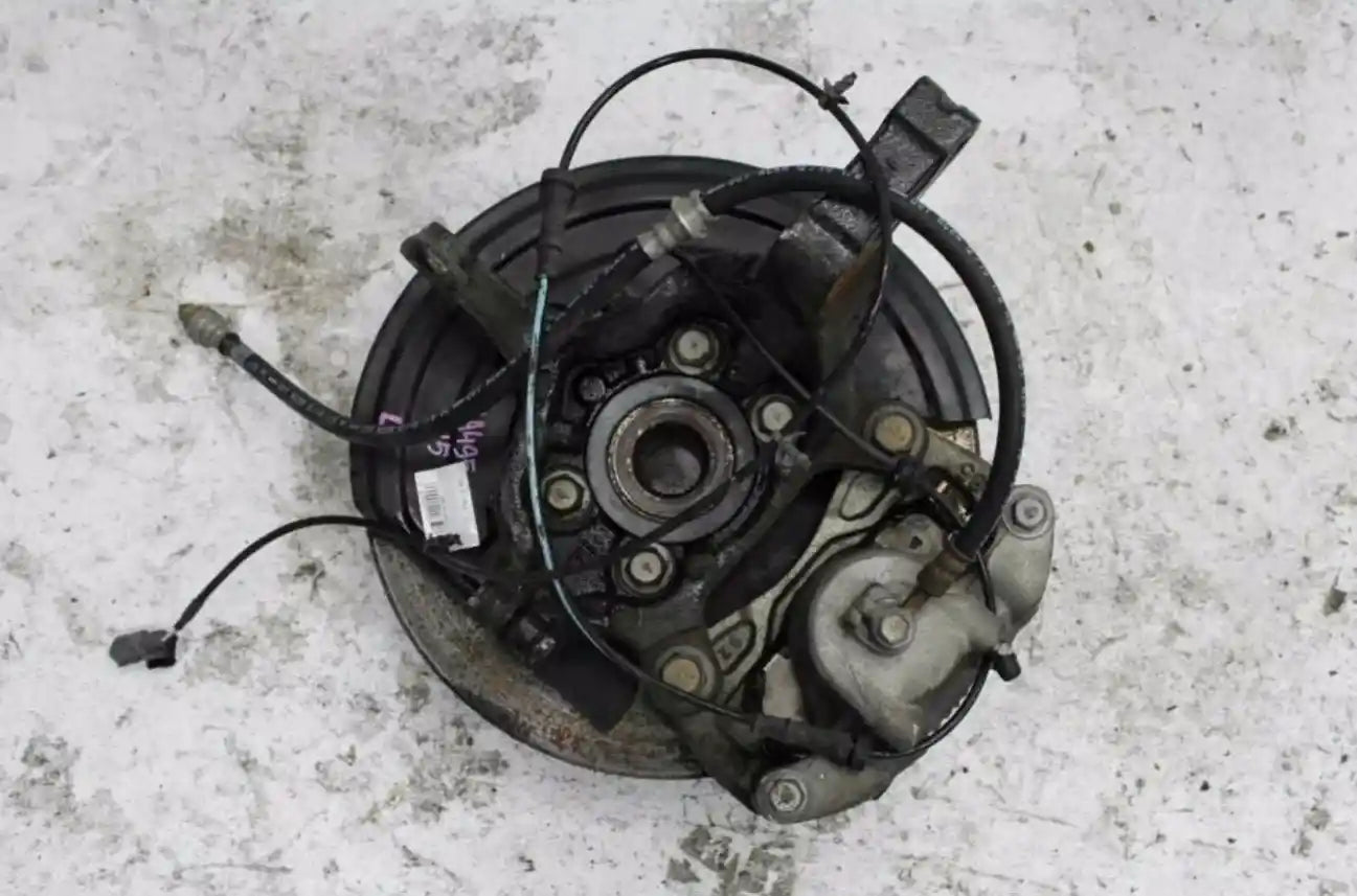 Nissan, Juke Left Front Hub Assembly F15, 06/10-12/19 J1774