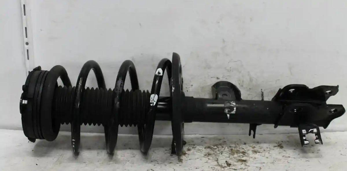 Used Nissan, Pathfinder Left Front Strut R52 06/13 04/21 2015 – image 1 - All Good Parts