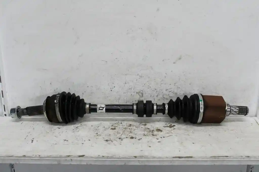 Used Nissan, Qashqai Left Driveshaft Auto T/M Petrol 2.0 J11 12/13 07/21 2017 – image 1 - All Good Parts