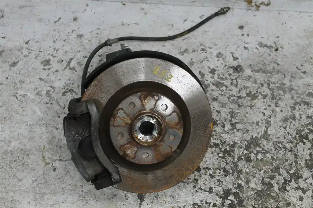 Nissan, Qashqai Left Front Hub Assembly J11 12/13 07/21