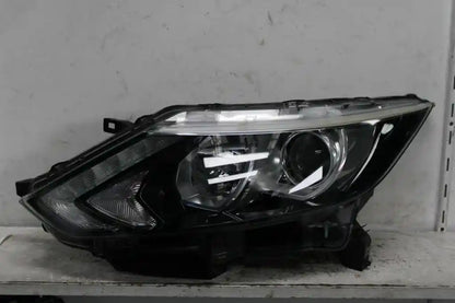 Used Nissan, Qashqai Left Headlamp J11 St/Ts Halogen Type 12/13 06/17 2017 – image 1 - All Good Parts