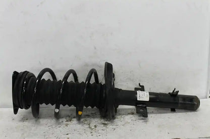 Used Nissan, Qashqai Right Front Strut J11 Petrol 12/13 07/21 2017 – image 1 - All Good Parts