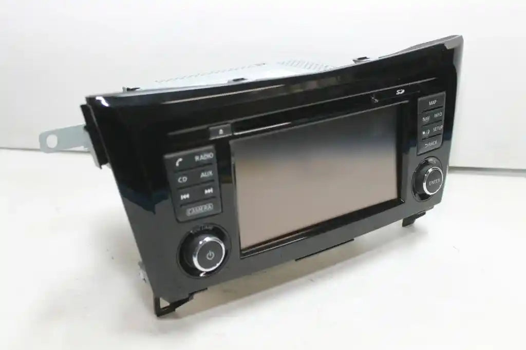 Used Nissan, Xtrail Stereo/Head Unit Cd/Mp3/Navigation Unit T32 02/14 11/20 2017 – image 1 - All Good Parts