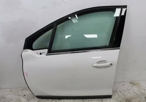 Peugeot, 2008 Left Front Door A94 10/13 12/18