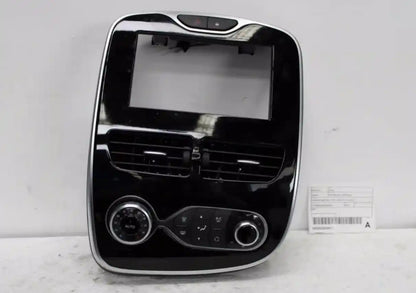 Used Renault, Clio Heater/Ac Controls Climate Control Type, X98, 09/13-10/19 J20441 2016 – main images - All Good Parts