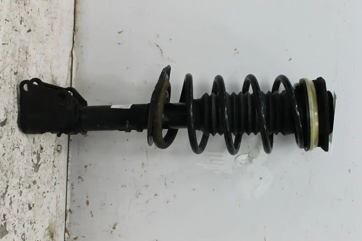 Used Renault, Kangoo Left Front Strut Petrol 1.6 X61 10/10 08/13 2012 – main images - All Good Parts