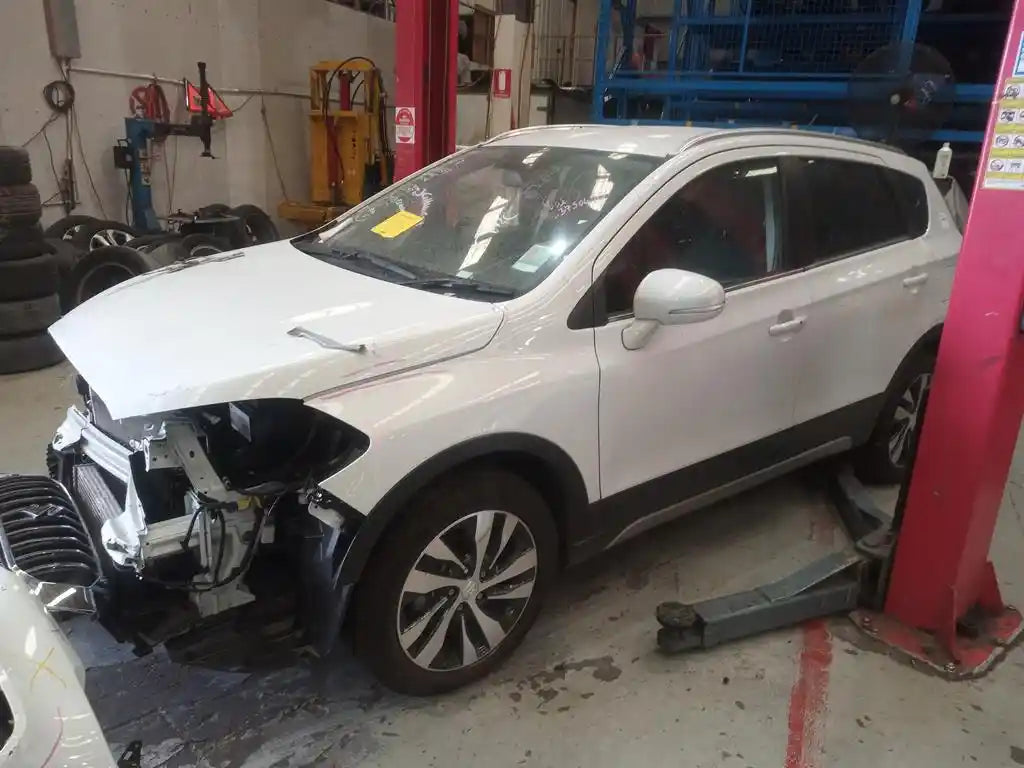 Suzuki S Cross