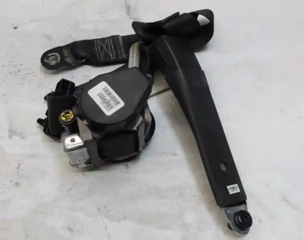 Used Jeep, Patriot Seat Belt Rh Front Assy (Belt And Stalk) Mk 08/07 12/16 2014 – main images - All Good Parts
