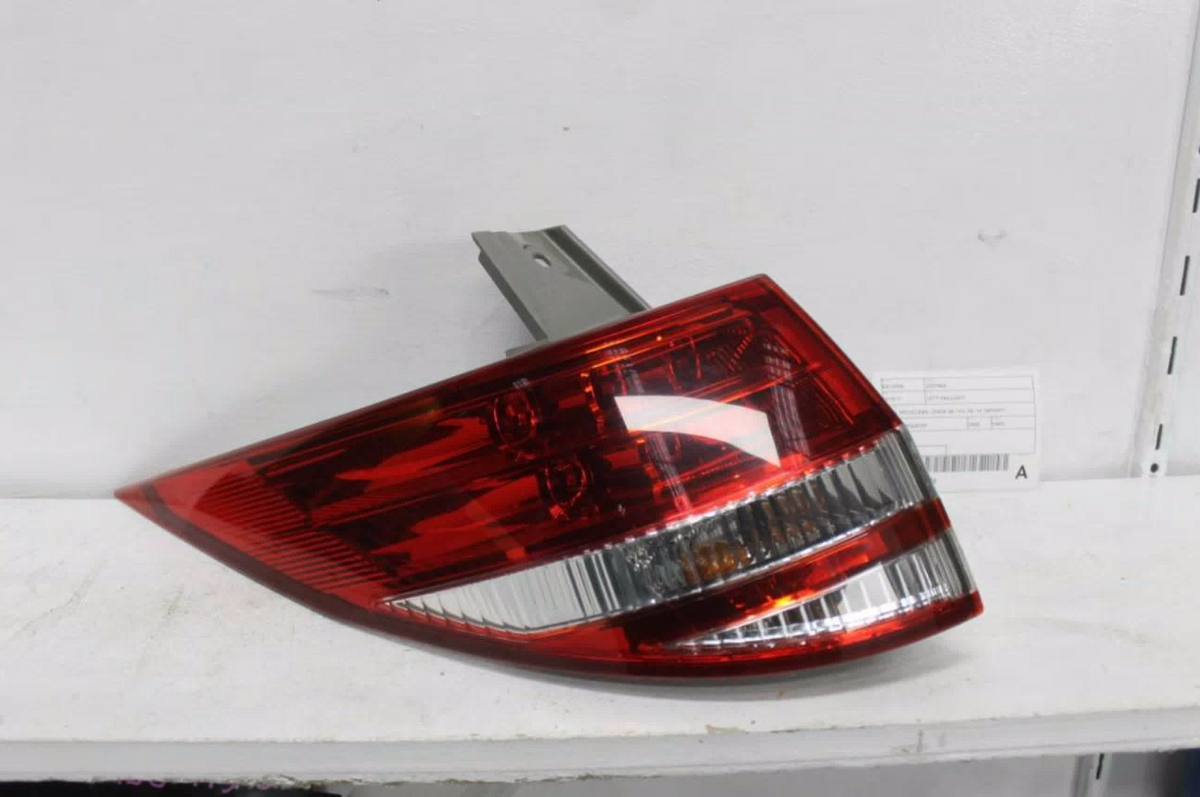 Used Toyota, Estima, Left Taillight Xr50, Red/Clear, Lens# 28-193, 05-19 (Import) 2008 – main images - All Good Parts