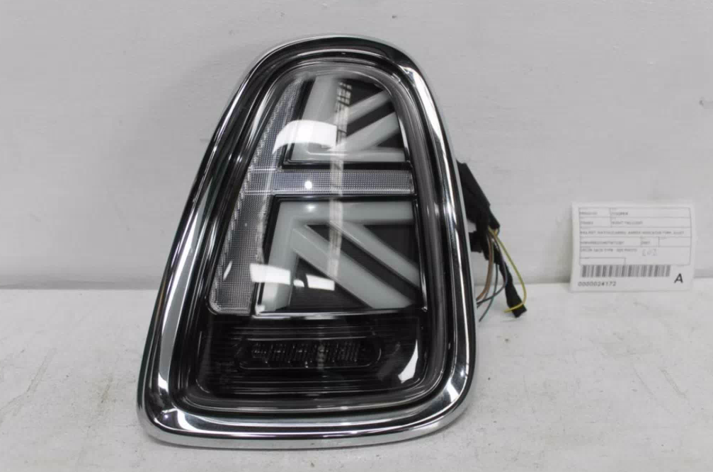 Used MINI, Cooper, Right Taillight R56/R57, Hatch/Cabrio, Amber Indicator Type, 02/07-09/10 2007 – main images - All Good Parts
