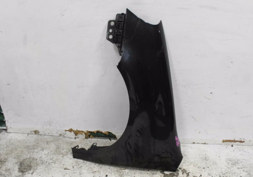 Used Volkswagen, Golf, Left Guard Gen 5, 06/04-02/09 2005 – main images - All Good Parts