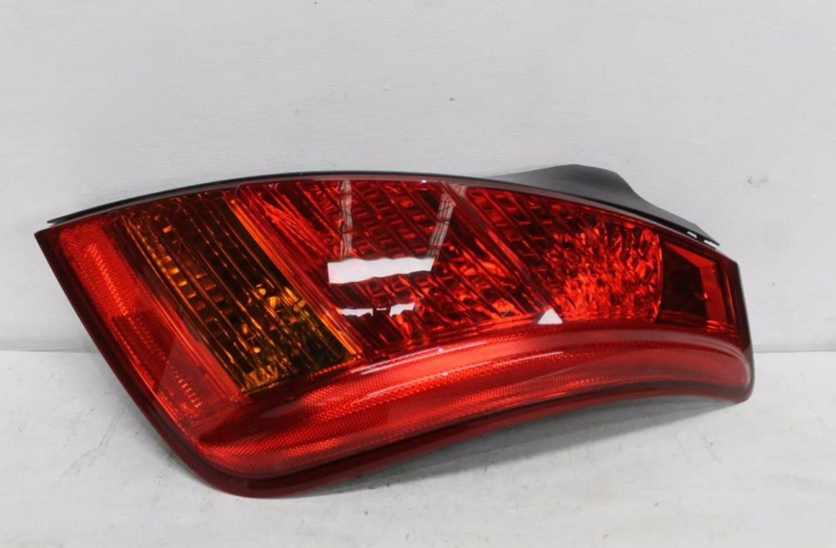 Used Nissan, Murano, Right Taillight Z50, 05/02-12/08 2006 – main images - All Good Parts