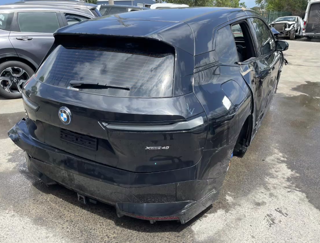 Bmw , Ix Left Headlamp , 120, Laser Type, 04/21