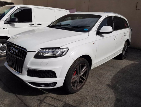Audi, Q7 Right Headlamp , 4L, Xenon, Non Adaptive Type, V6/V8 Eng, 10/09-08/15