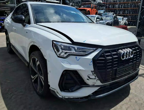 Audi, Q3 Right Headlamp , F3, Led, Matrix Type, 03/19