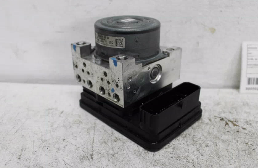 Mercedes, C Class Abs Pump/Modulator W205, 08/14-07/23