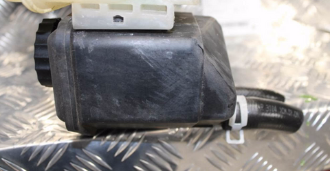 Chrysler, 300C P/S Reservoir 11/05-12/11
