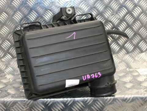 Chrysler, 300C Air Cleaner/Box Air Cleaner, 3.5, Petrol, 10/05-12/11